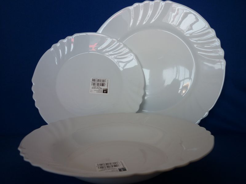 Opálüveg tányérok
